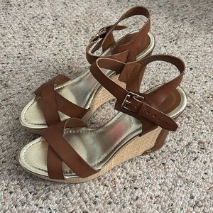 Liz Claiborne Brown Wedges